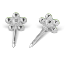 Daisy Agosto Peridot & Mayo Esmeralda Plateada (Caja de 6 pares) - Studex Ibérica